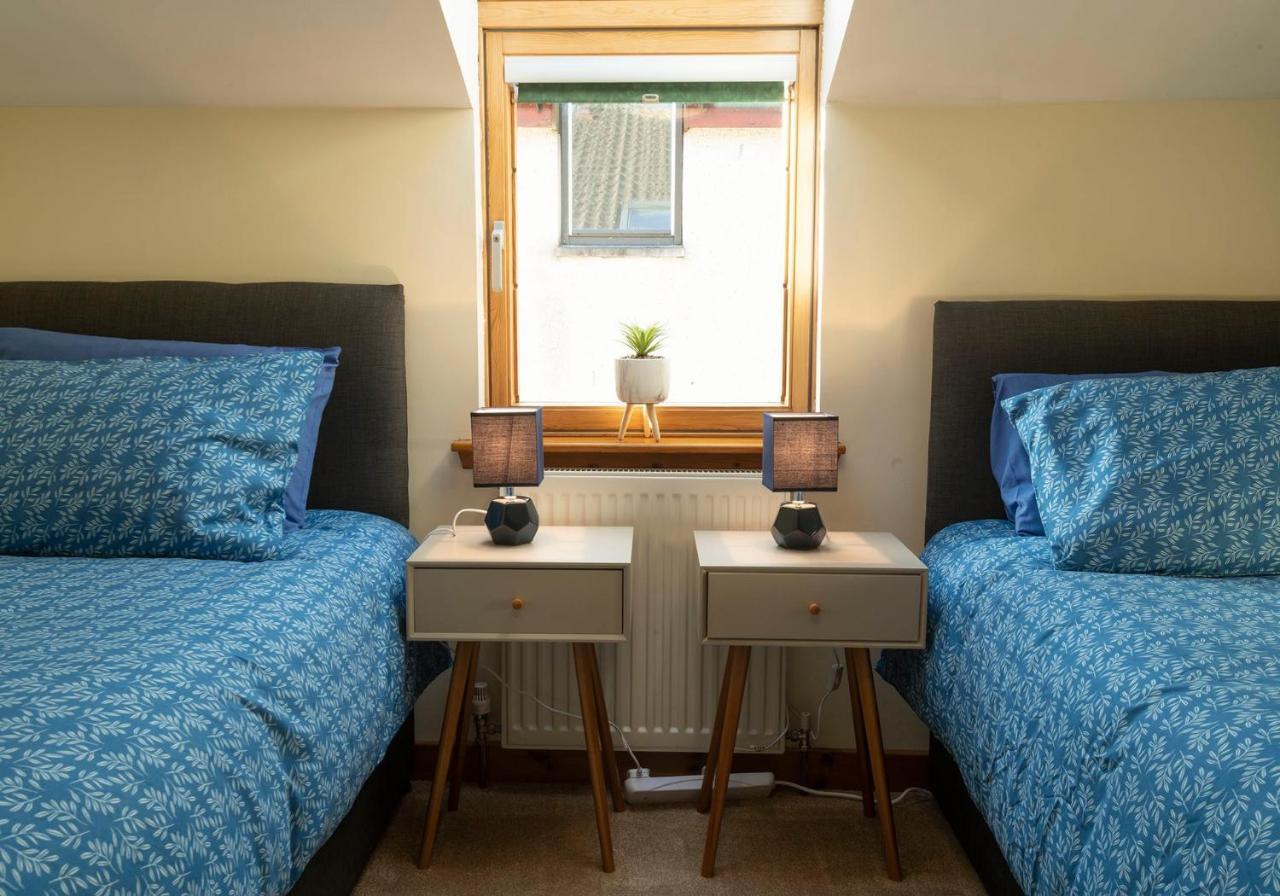 Stylish 2 Bedroom - 2 Miles Inverness City Centre 외부 사진