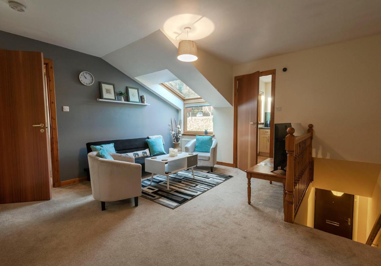 Stylish 2 Bedroom - 2 Miles Inverness City Centre 외부 사진