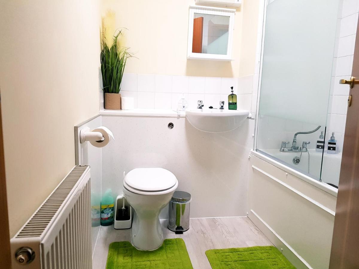 Stylish 2 Bedroom - 2 Miles Inverness City Centre 외부 사진